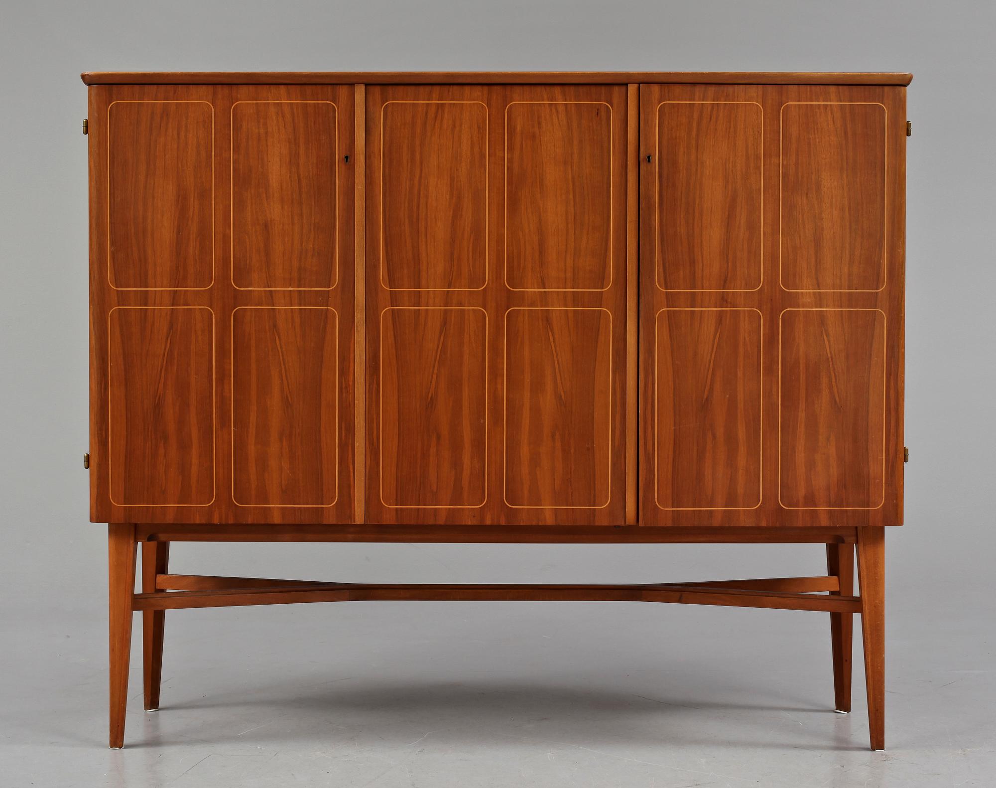 SKÅP, Ferdinand Lundquist, omkring 1950, brickmärkt.