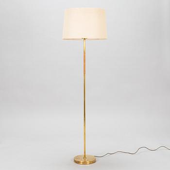 Paavo Tynell, a mid-20th century floor light for Idman.