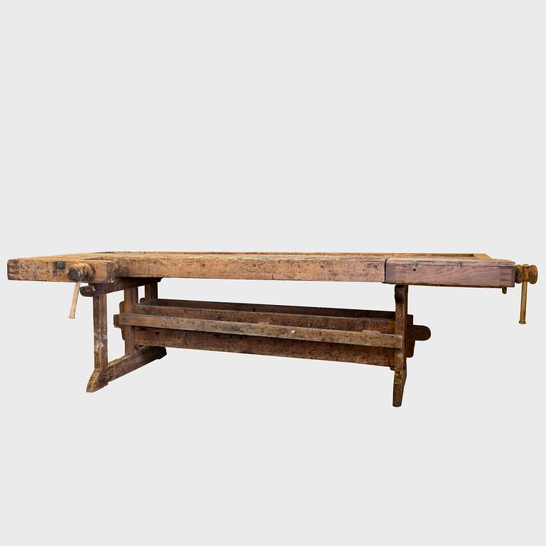 A 19th/20th century carpenter's bench.