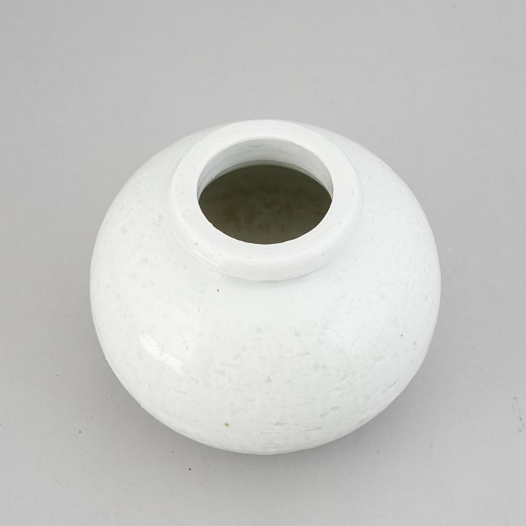 Gunnar Nylund, a chamotte stoneware vase, Rörstrand.