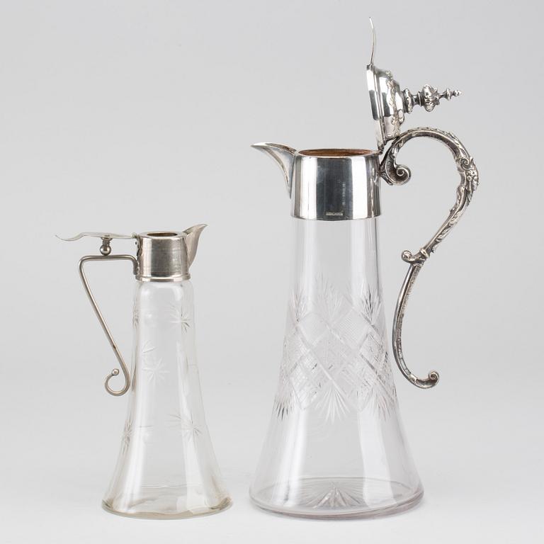 KANNOR, 2 st, nysilver och glas, omkring 1900.