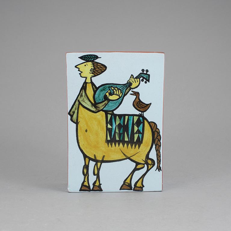 VAS, fajans, "Karneval", Stig Lindberg, Gustavsbergs studio, i produktion 1958-1962.