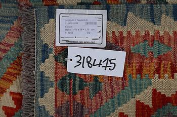 Gallerimatta kelim 479 x 79 cm.