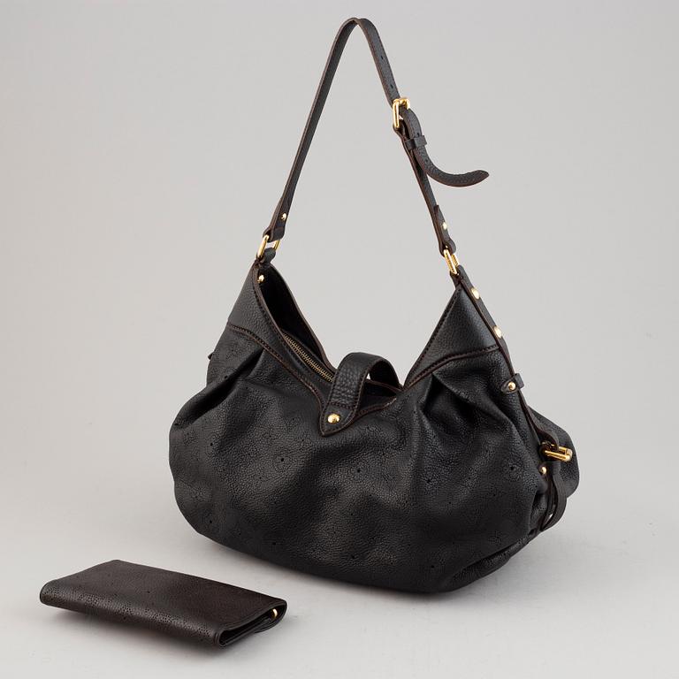 Louis Vuitton, a 'Mahina Lunar PM' leather handbag and wallet, 2008-09.
