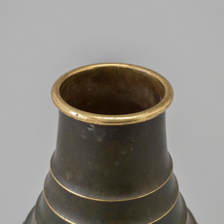 An art deco 1930s vase by Svenska Metallverken.
