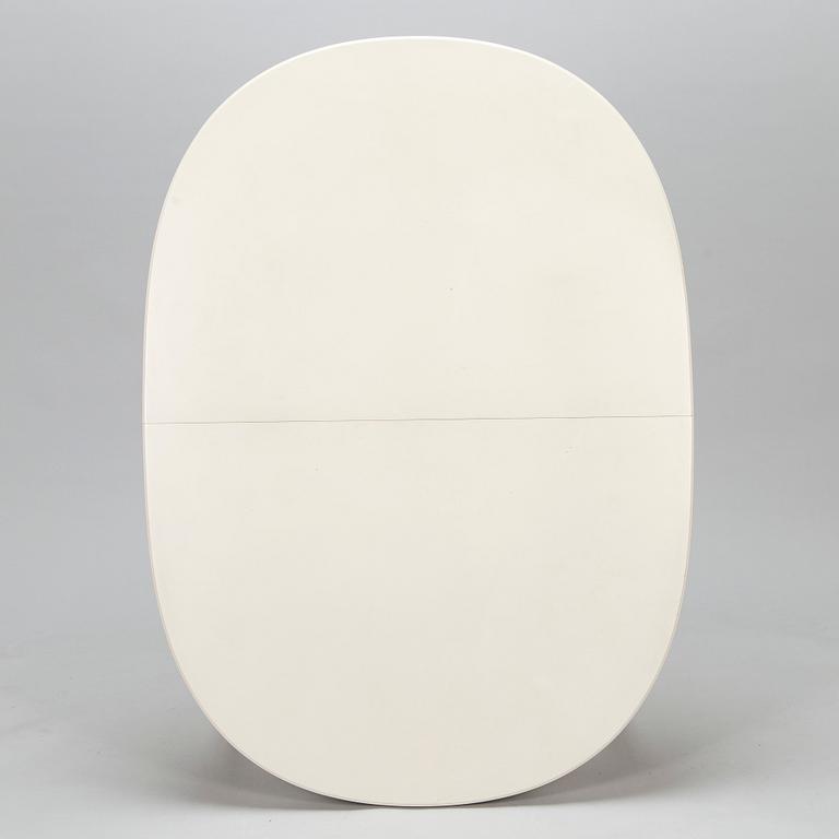 Carl Malmsten, tuoleja, 6 kpl, "Herrgården" sekä ruokapöytä.