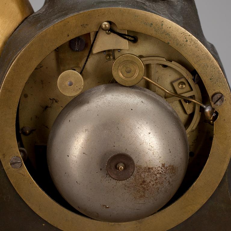 BORDSPENDYL, brons, Frankrike ca 1830-40-tal.