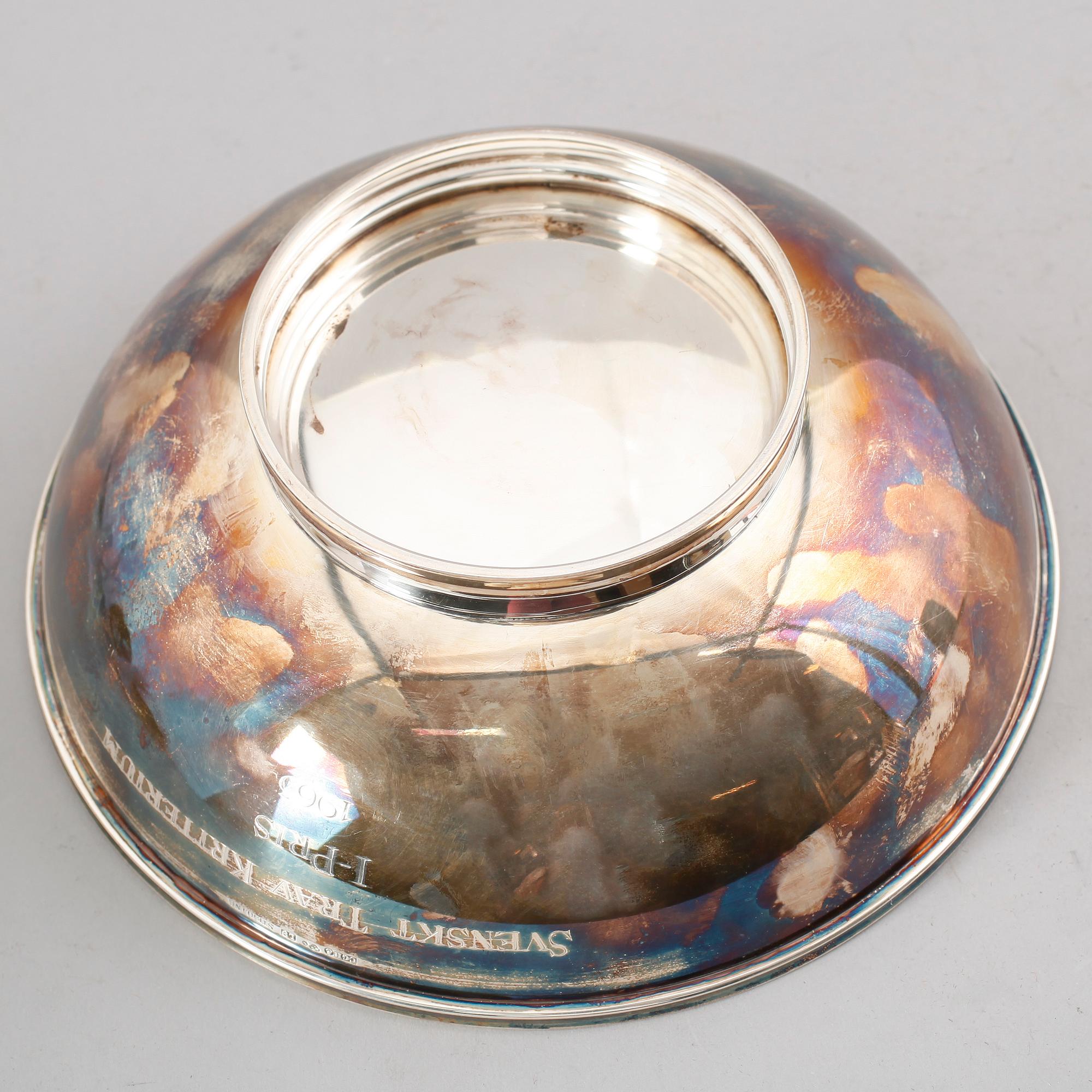 SKÅL, silver, CG Hallberg, Stockholm 1961. Vikt ca 535 gram.