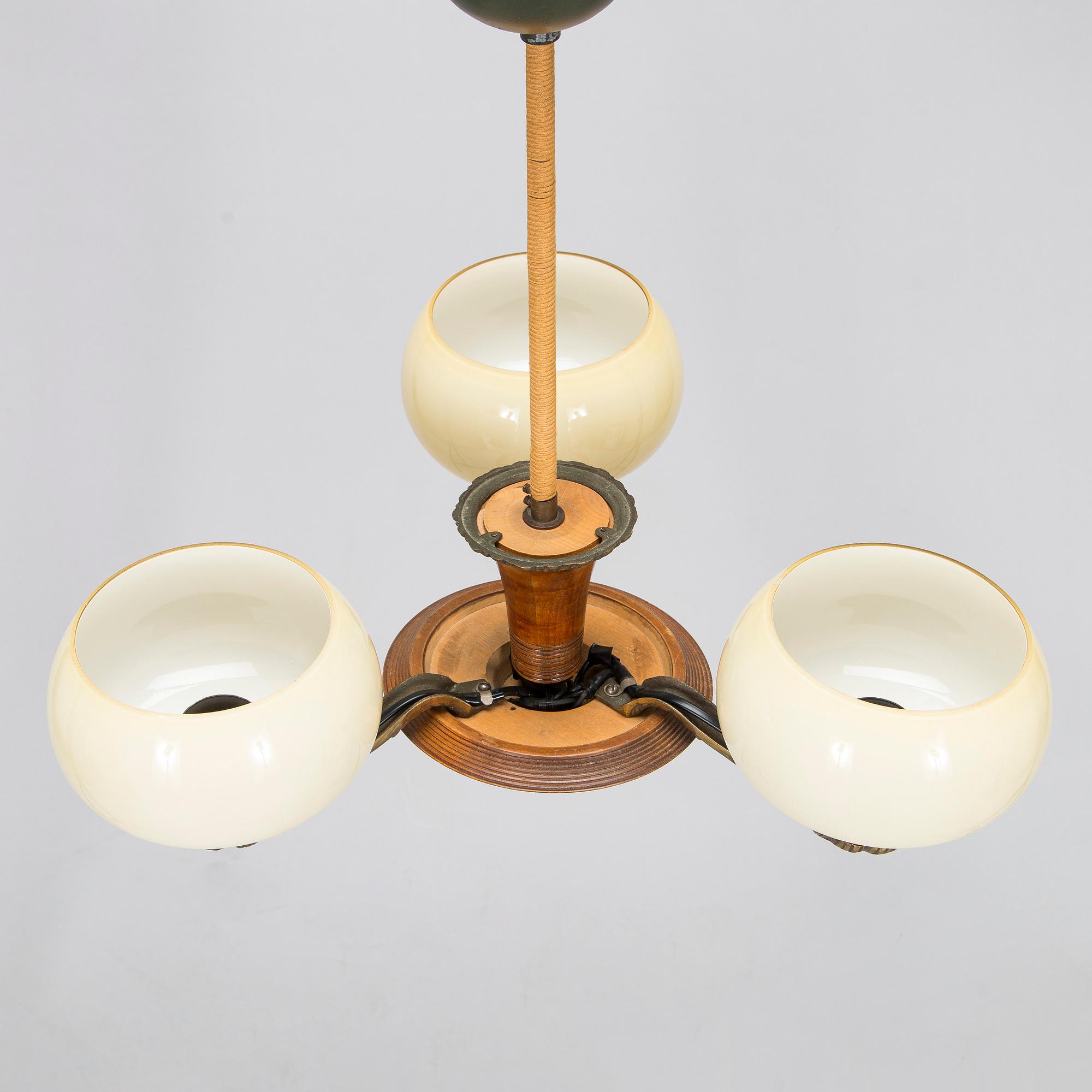 Paavo Tynell, a 1930's '1376/3' chandelier for Taito.