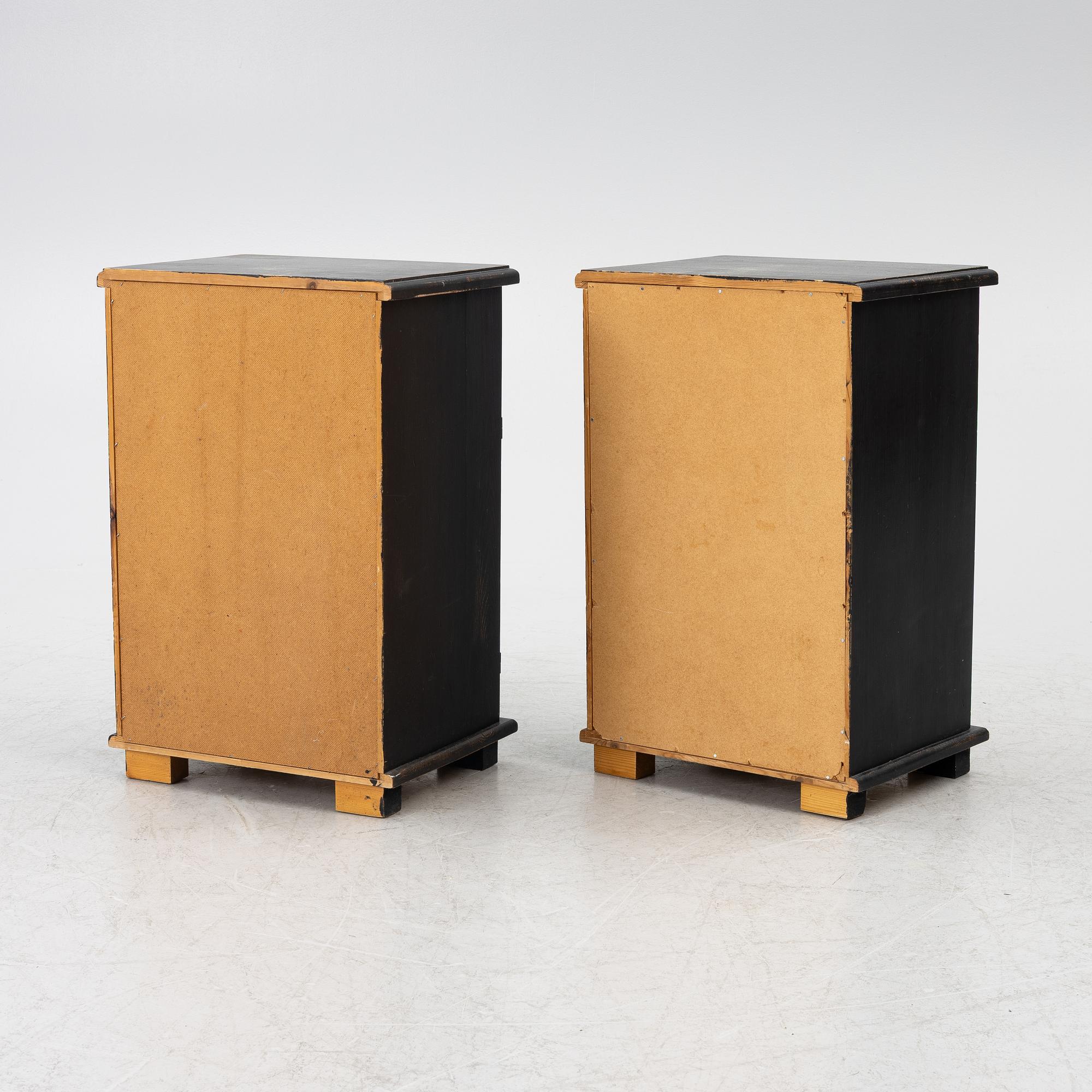 Bed cabinets, a pair, Gustavian style, 20th century.