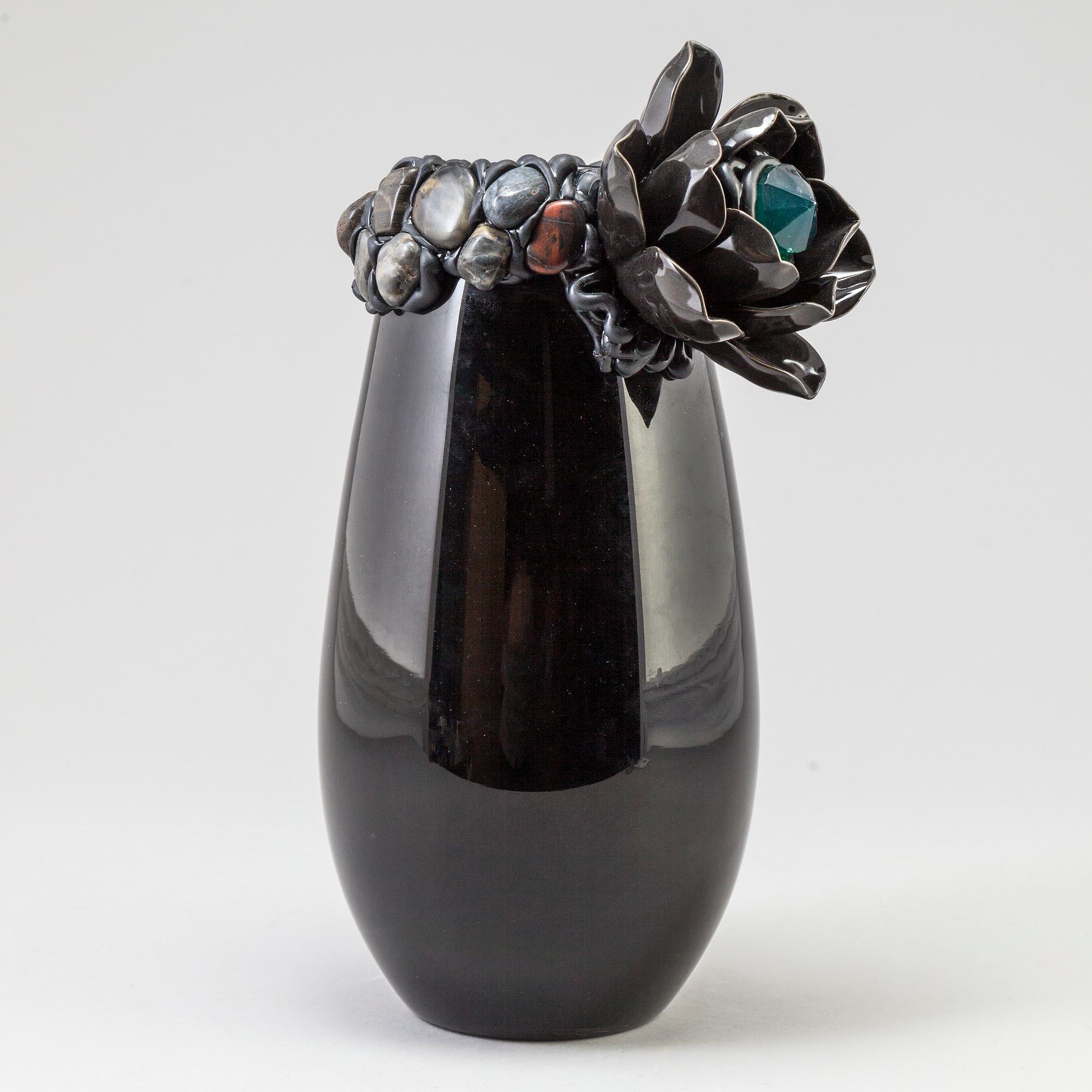 ZANDRA AHL, vase in mixed media, signed with label.