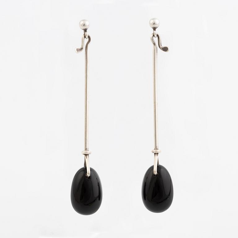 Vivianna Torun Bülow-Hübe, Earrings, Georg Jensen, silver with black stone.