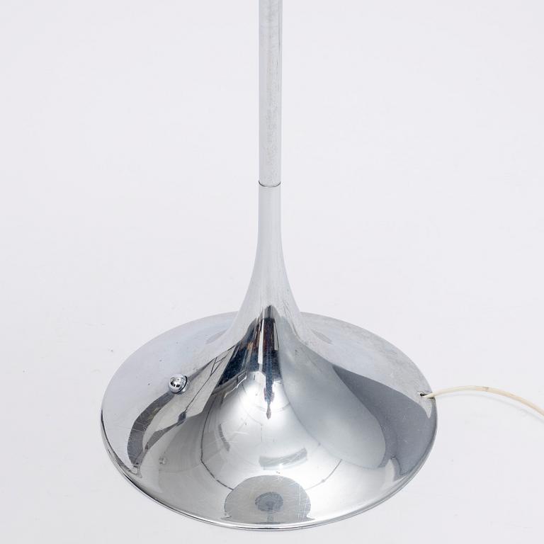 Verner Panton, golvlampa, "Pantella", Louis Poulsen, Danmark.