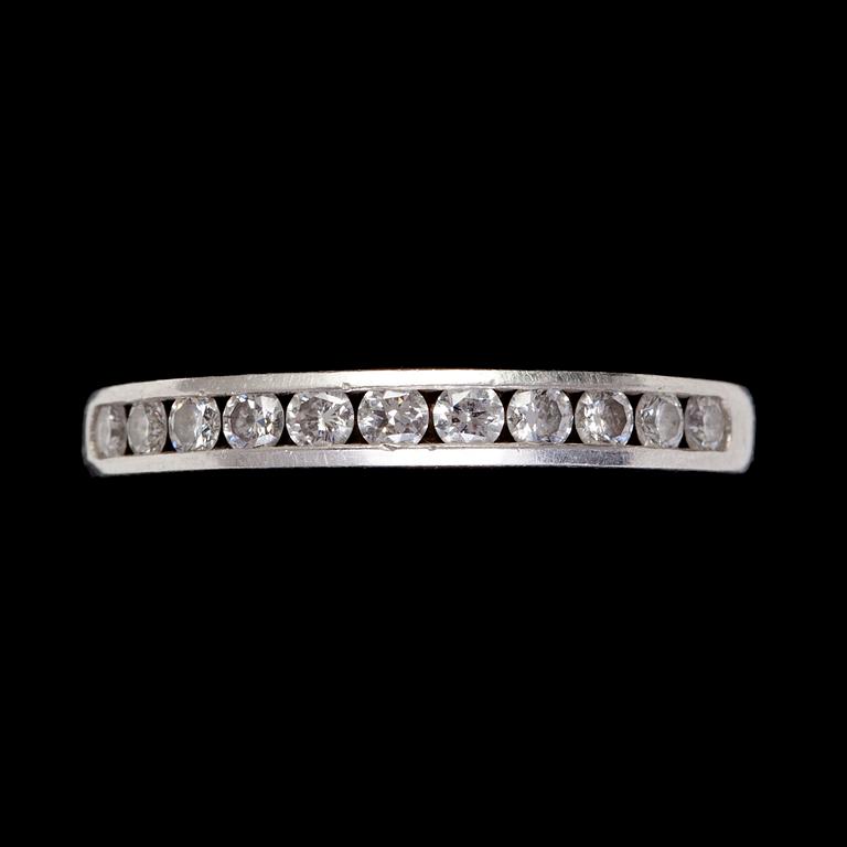 RING, Tiffany & Co, 11 briljantslipade diamanter, tot. ca 0.55 ct.