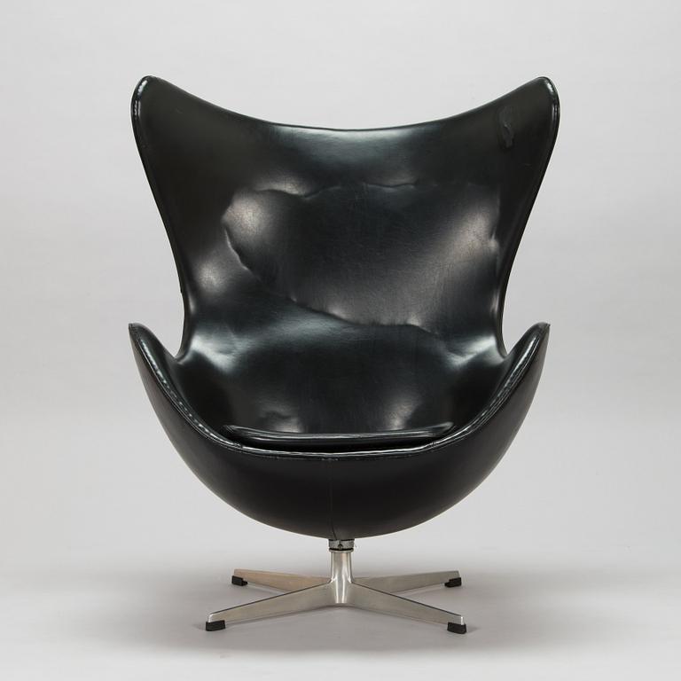 Arne Jacobsen,   fåtölj, "Ägget/ The Egg Chair", Arne Jacobsen, Fritz Hansen, Danmark 1960-tal.