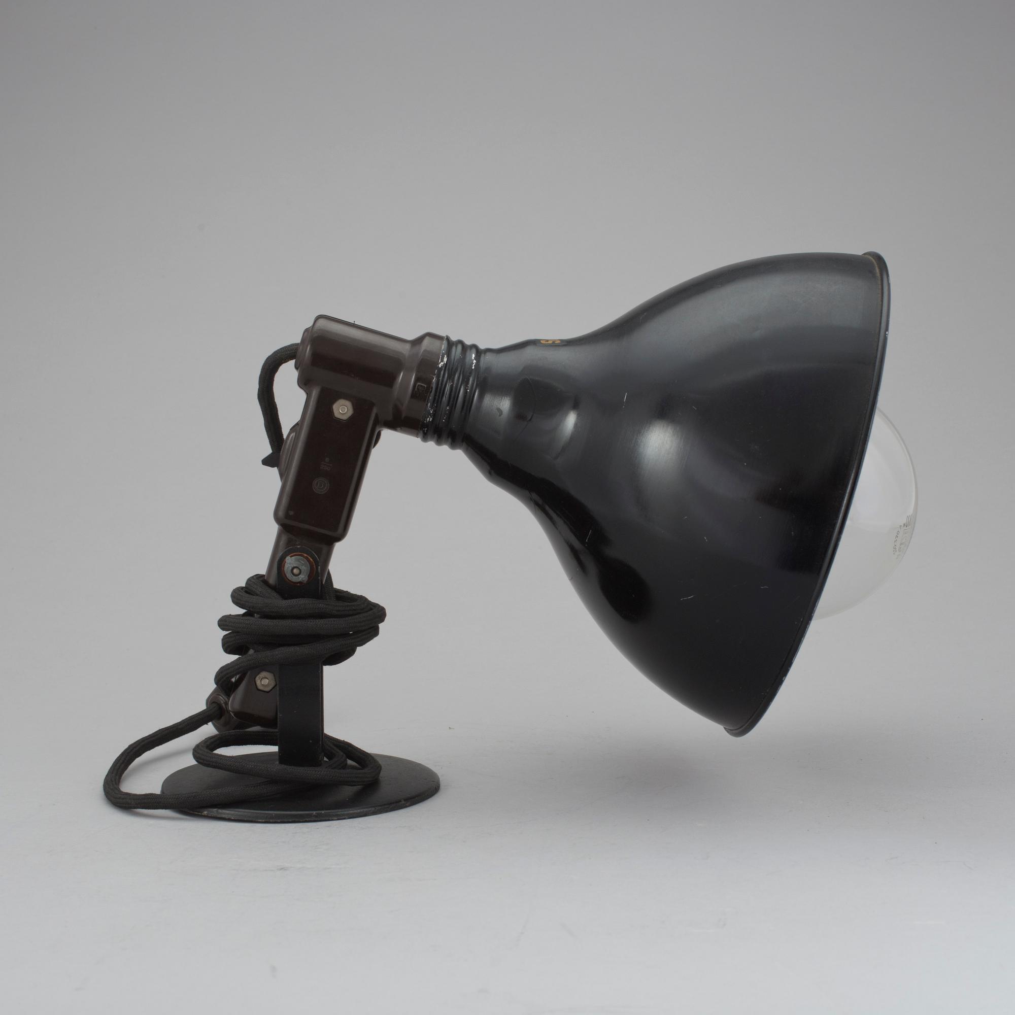VÄGGLAMPA, Philips, 1900-talets mitt.