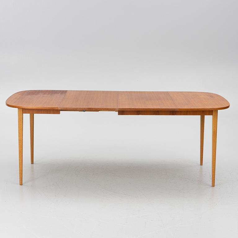 Dining table with four chairs, 1950s/60s.