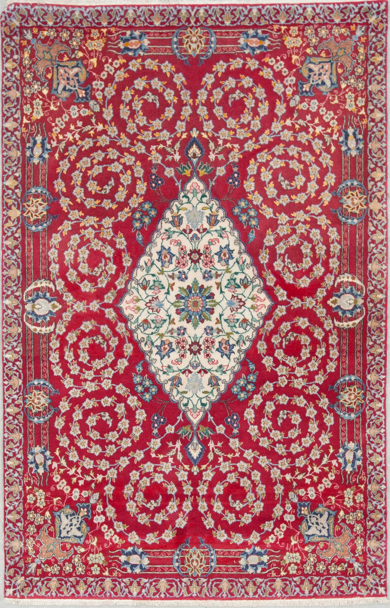 MATTA, semiantik, Isfahan, part silk, ca 168 X 108 cm.