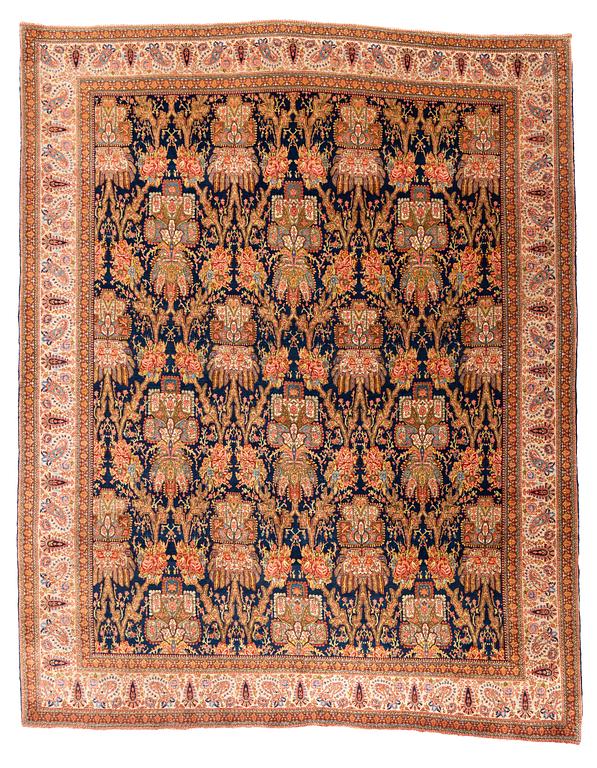 Matto, semi-antique Tabriz, ca 310-314 x 246,5 cm.