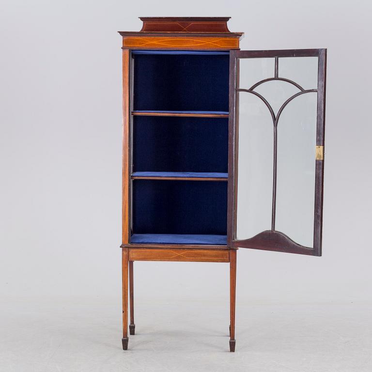 A first half of the 20th century display cabinet.