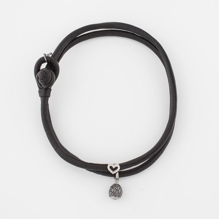 OLE LYNGGAARD, a "Sweet Drops" charm bracelet design Charlotte Lynggaard.