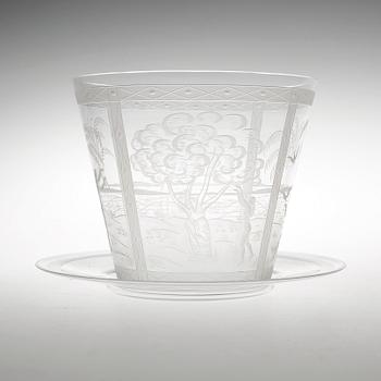 SKÅL med FAT, glas, Edward Hald, Orrefors, signerad och daterad 1925.