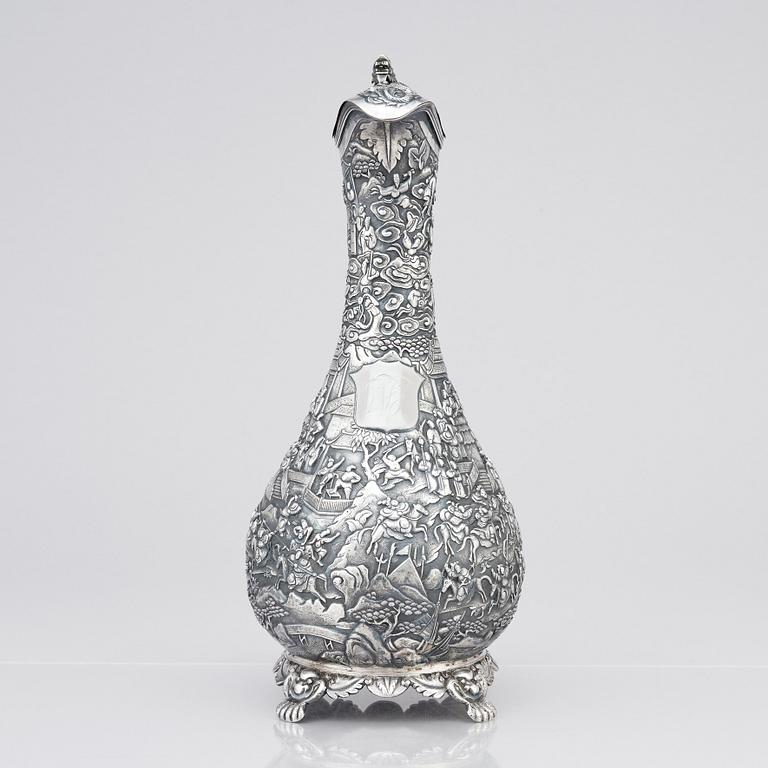 A Chinese export silver wine ewer, Qing dynasty, 19th Century.