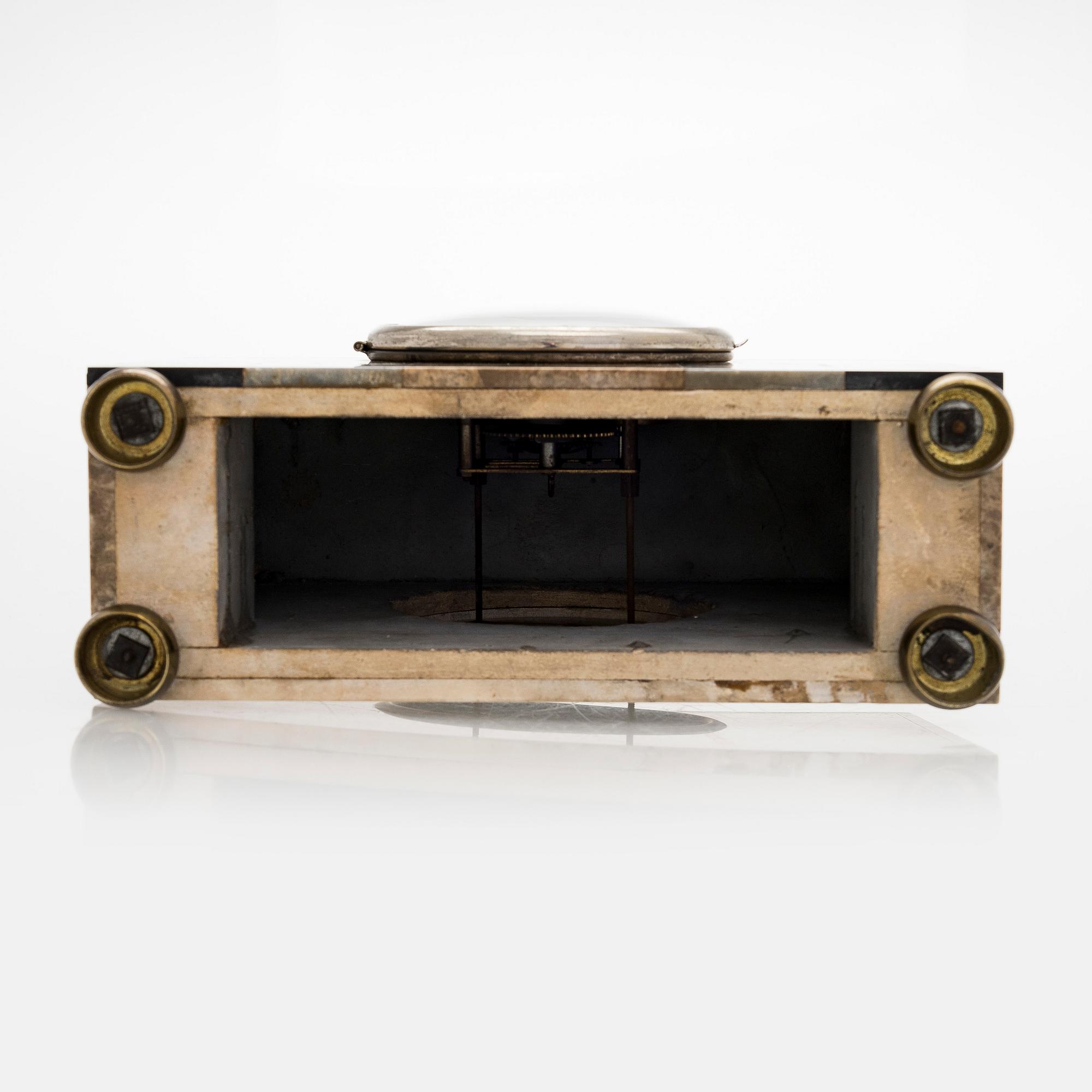 Pöytäkello, art deco, 1920/30-luku.