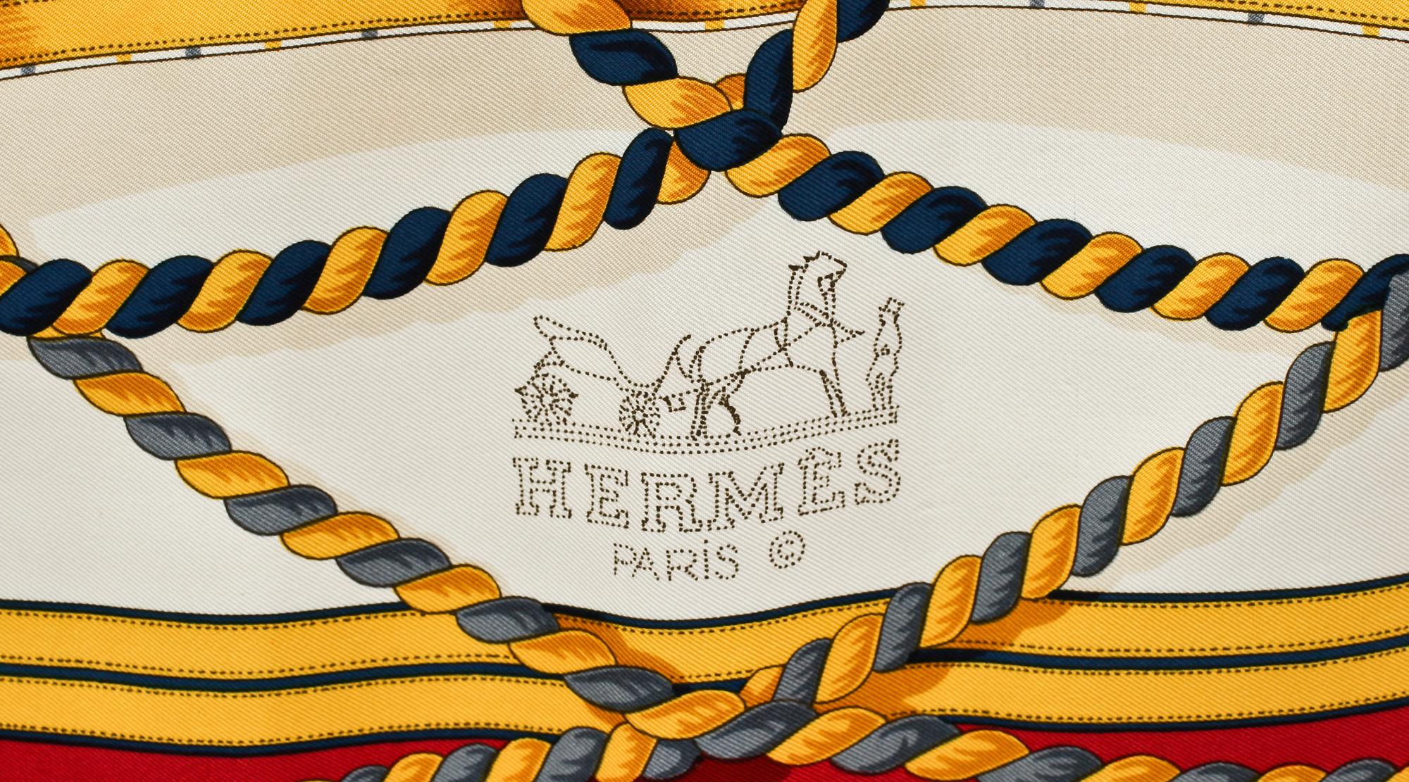 SCARF, siden. Hermés Paris, "Grande tenue".