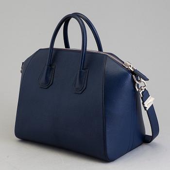 BAG, "Antigona" Givenchy.