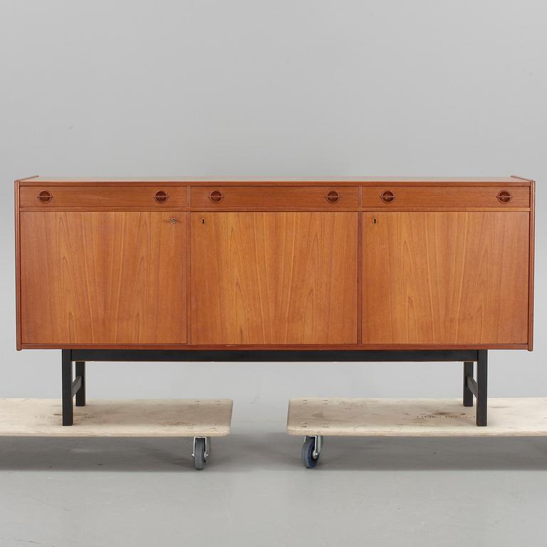 SIDEBOARD, troligen Ulferts, Tibro, 1900-talets andra hälft.