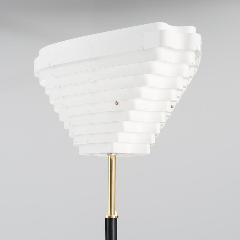 ALVAR AALTO, LATTIAVALAISIN, A 805, "Enkelinsiipi". Valaisinpaja Oy.