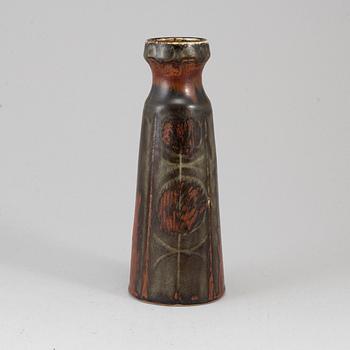 CARL-HARRY STÅLHANE, a stoneware vase, signed, Rörstrand, 1900-tal.