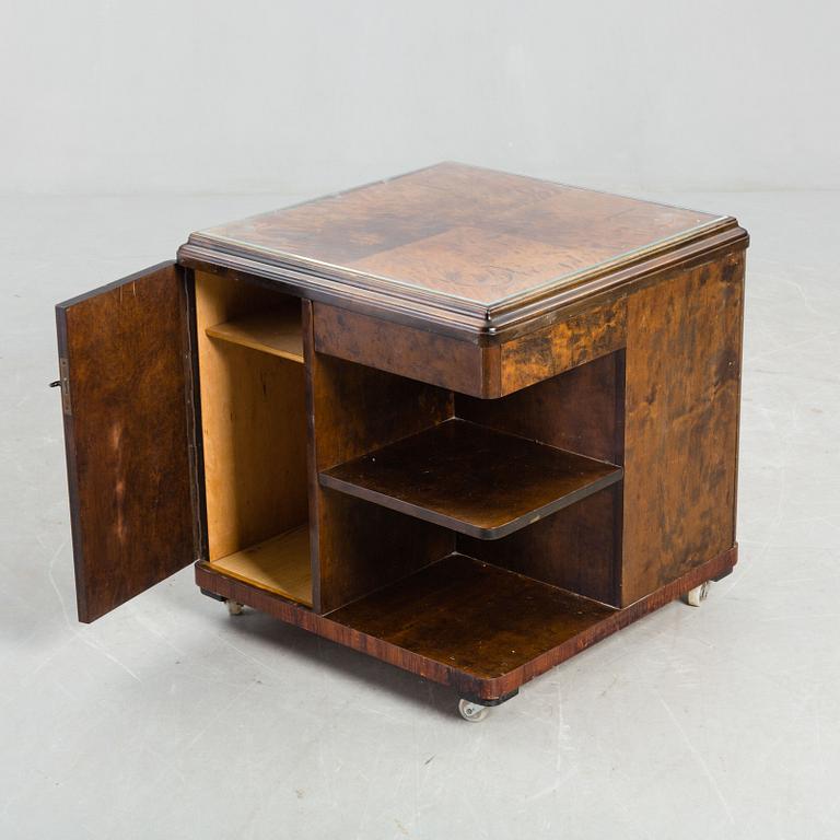 RÖKBORD, funkis, 1900-talets första hälft.