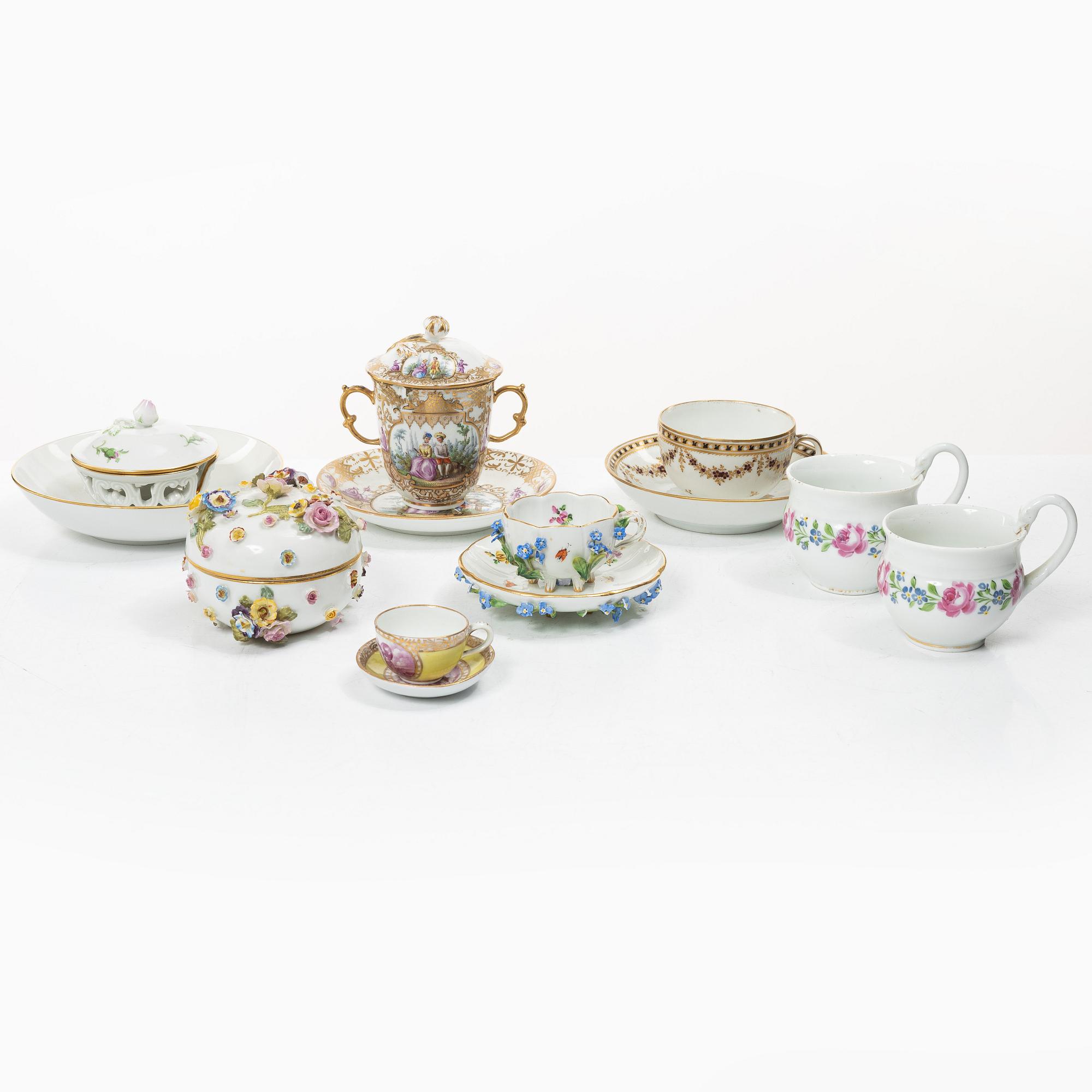 Meissen, Servisdelar, åtta stycken, främst 1800-tal.