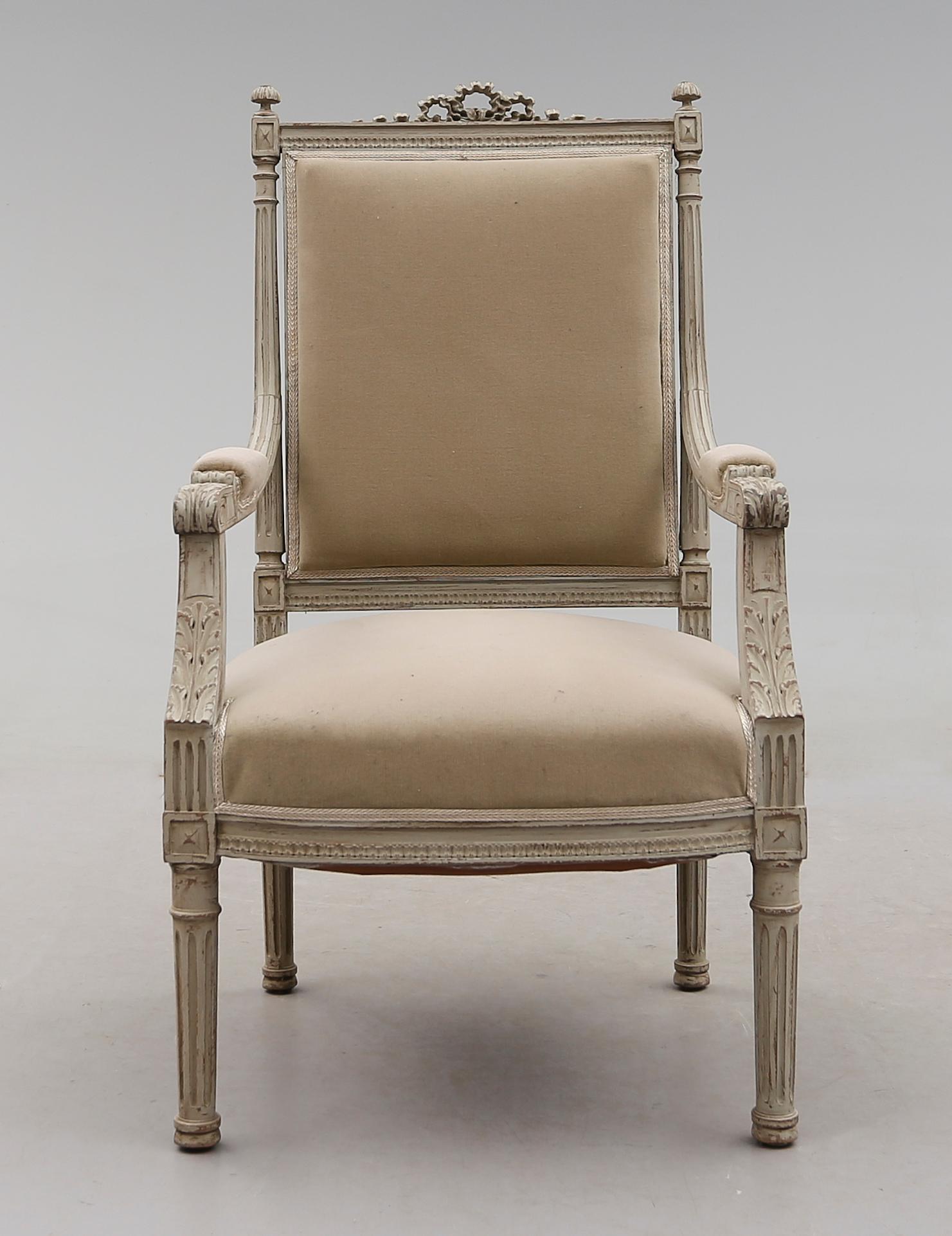 KARMSTOL, Louis Seize-stil, 1900-talets första hälft.