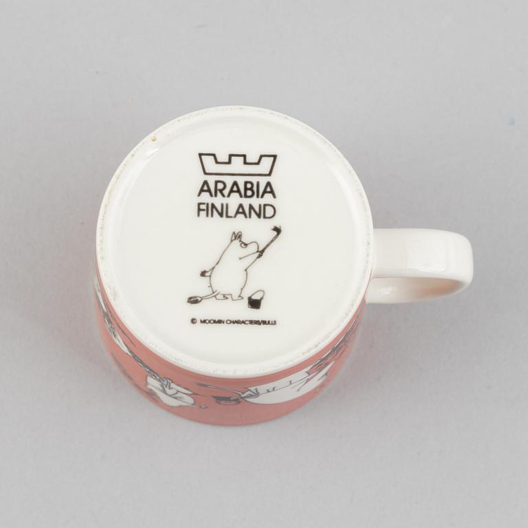 Muminmuggar, 2 st, porslin, Arabia, Finland, 1990-99.