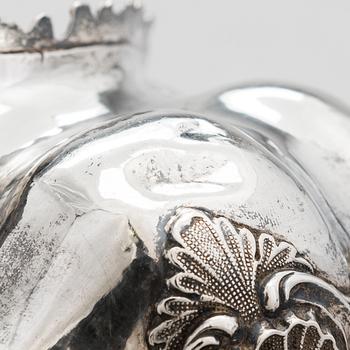 An 1840s silver milk jug, maker's mark of Thomas Sohka, Saint Petersburg, Russia 1845.