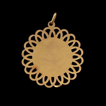 AMULETT, 18k guld och emalj, Modena, Italien, 1900-talets tredje kvartal. Vikt 13 g.