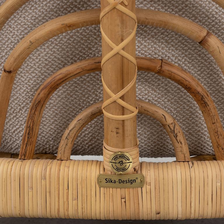 Arne Jacobsen, a pair of 'Charlottenborg Chairs, Sika Design, contemporary.