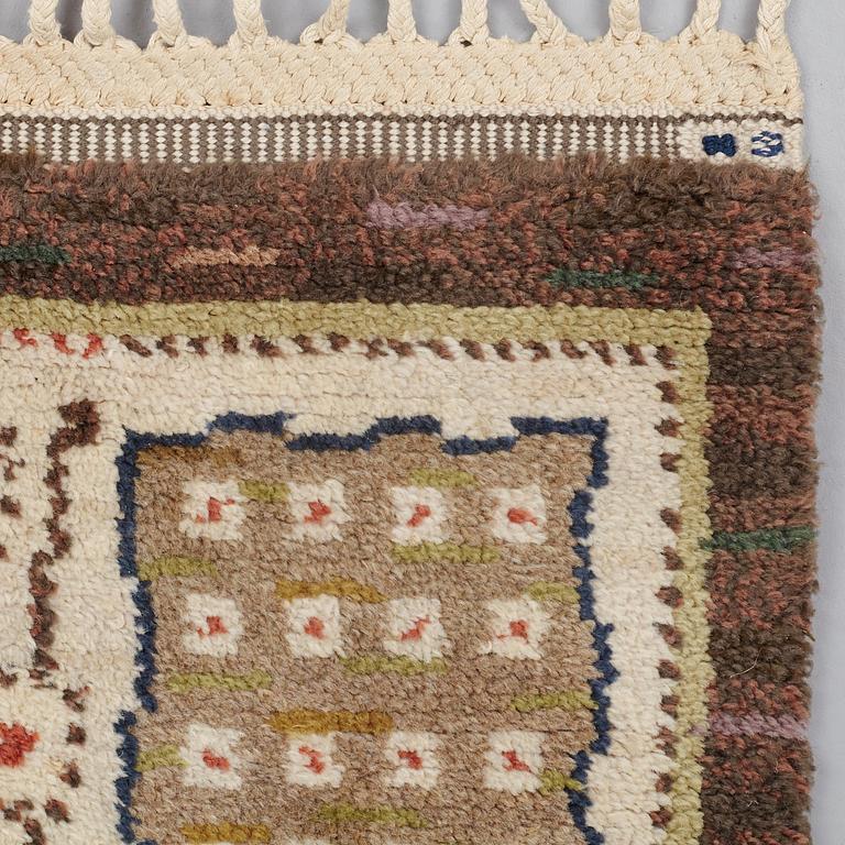 Märta Måås-Fjetterström, MATTA, "Örtagården", flossa, ca 330,5 x 233,5 cm, signerad AB MMF.