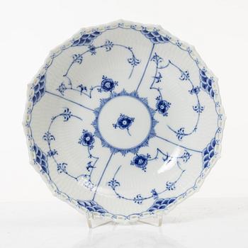 Kaffeservis, 37 delar, "Musselmalet Helblonde", Royal Copenhagen.