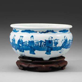 534. A blue and white censer, Qing dynasty, Kangxi (1662-1722).