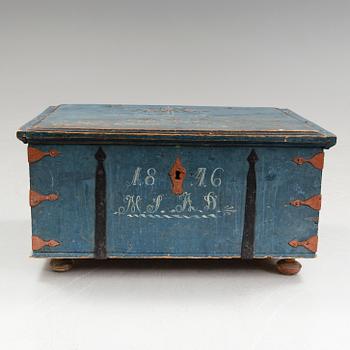 A folk art painted pine chest from Hälsingland, dated 1846.