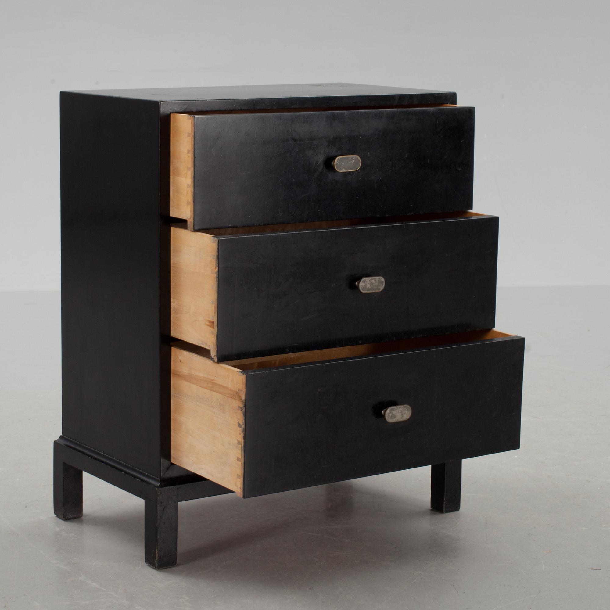 An Uno Åhrén modernist chest of drawers, Svenskt Tenn, Stockholm ca 1930,