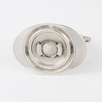 K Anderson, a silver deep dish with lid, Stockholm 1924.