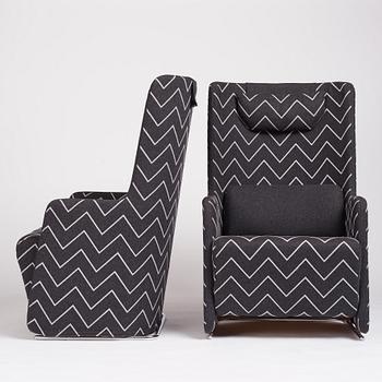 Börge Lindau, & Bo Lindekrantz, a pair of "Solo XL" easy chairs, Lammhults Möbel AB, 1960-70-tal.