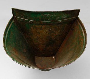 VINDRUVSKORG, målad plåt, 1800-tal.