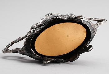 BONBONJÄR, försilvrad metall, 1800-talets andra hälft.