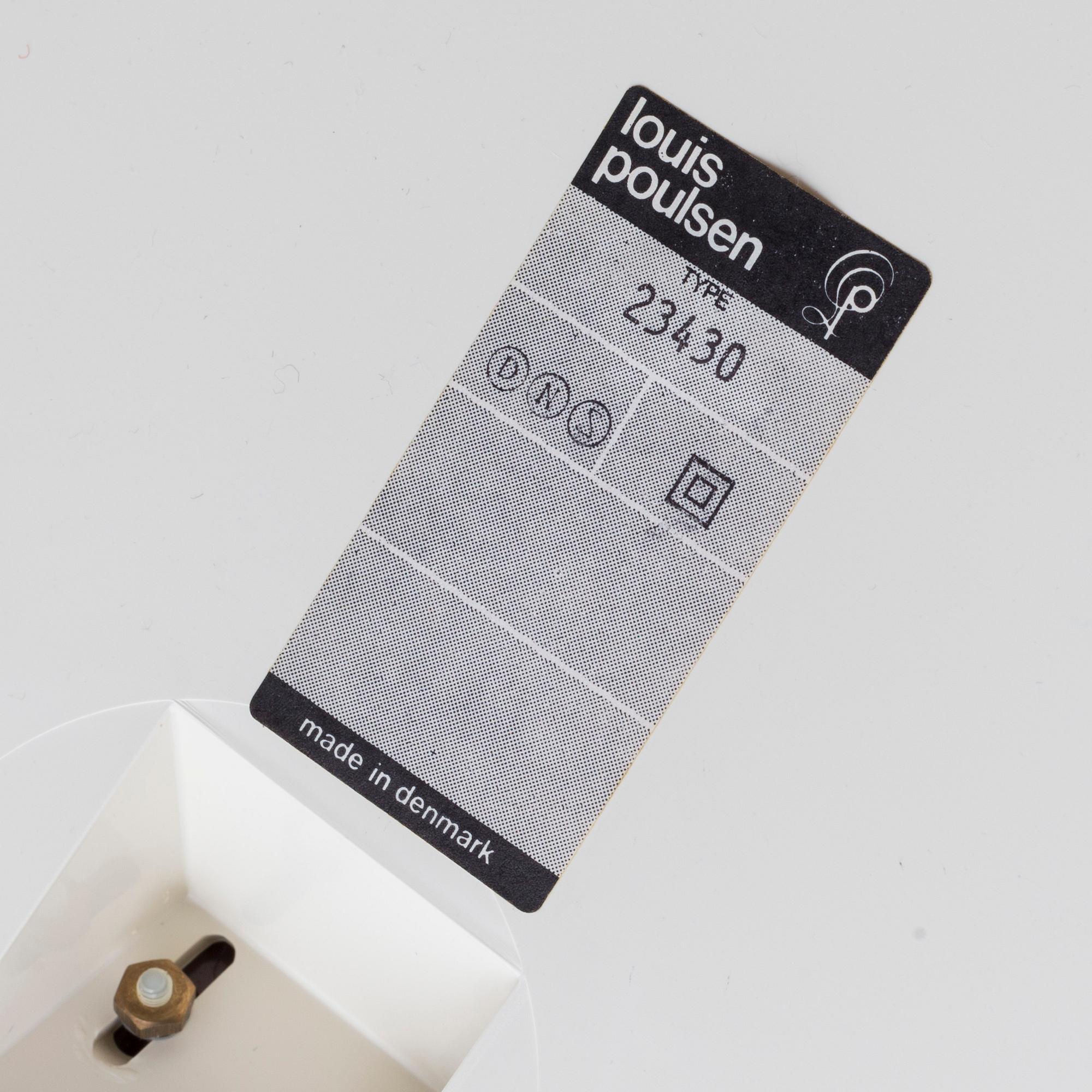 A "PANTELLA" TABLE LAMP DESIGNED BY VERNER PANTON, Louis Poulsen.